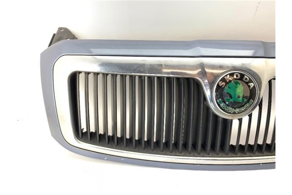 Recambio de rejilla capo para skoda superb (3u4) 1.9 tdi referencia OEM IAM 3U08536510  