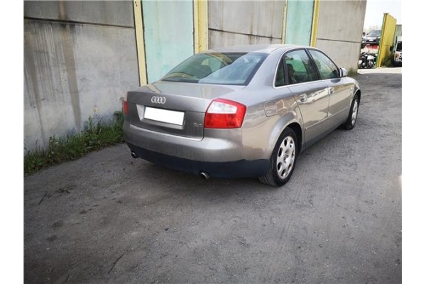 audi a4 berlina (8e) del año 2003