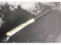 Recambio de brazo limpiaparabrisas trasero para nissan almera tino (v10m) 2.2 di referencia OEM IAM 28780BU010  