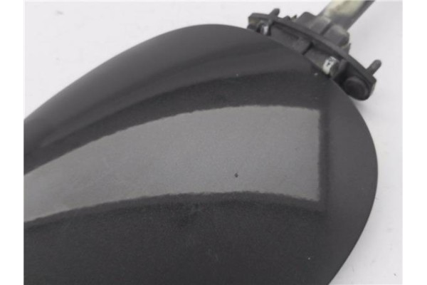 Recambio de tapa exterior combustible para renault clio ii fase ii (b/cb0) 1.5 authentique referencia OEM IAM 7700836756  