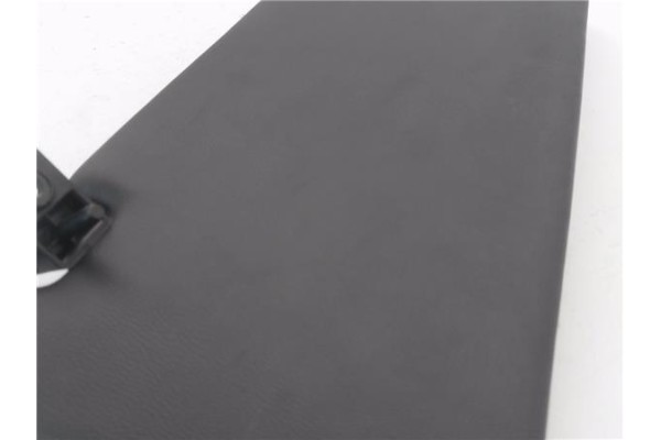 Recambio de parasol izquierdo para lancia y 10 1.1 i.e. fire (156ag) referencia OEM IAM 182946680  