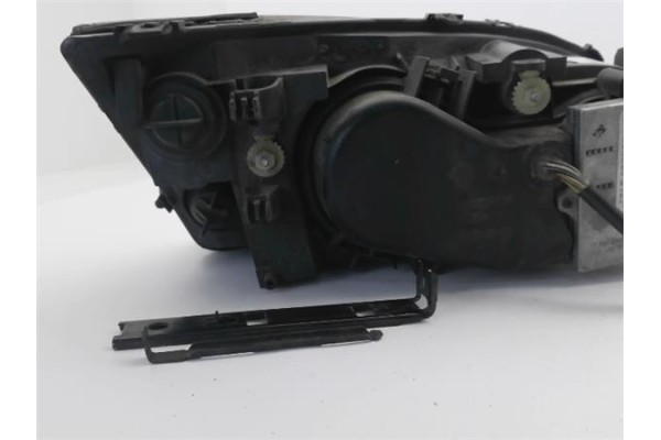 Recambio de faro delantero izquierdo para ford mondeo iii (b5y) 2.0 tdci referencia OEM IAM 301174271 1307329064 