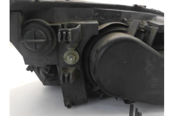 Recambio de faro delantero izquierdo para ford mondeo iii (b5y) 2.0 tdci referencia OEM IAM 301174271 1307329064 