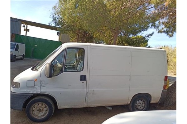 peugeot boxer furgón (230l) del año 2000