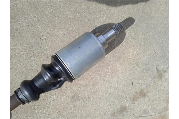 Recambio de palier delantero izquierdo para citroen saxo 1.6 vts 16v referencia OEM IAM 3272W8  