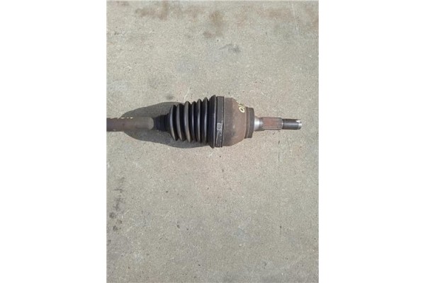 Recambio de palier delantero izquierdo para citroen saxo 1.6 vts 16v referencia OEM IAM 3272W8  