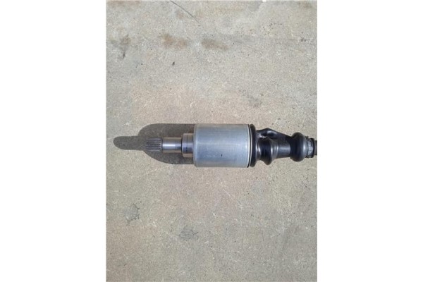 Recambio de palier delantero izquierdo para citroen saxo 1.6 vts 16v referencia OEM IAM 3272W8  