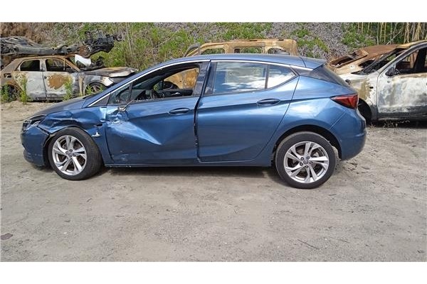 opel astra k berlina 5p del año 2016