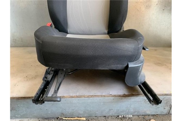 Recambio de asiento delantero izquierdo para seat ibiza berlina (6j5) 1.4 stylance / style referencia OEM IAM 6R3881105L  
