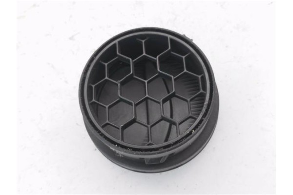 Recambio de rejilla entrada de aire para seat ibiza berlina (6j5) 1.4 stylance / style referencia OEM IAM 6J08191102ZZ  