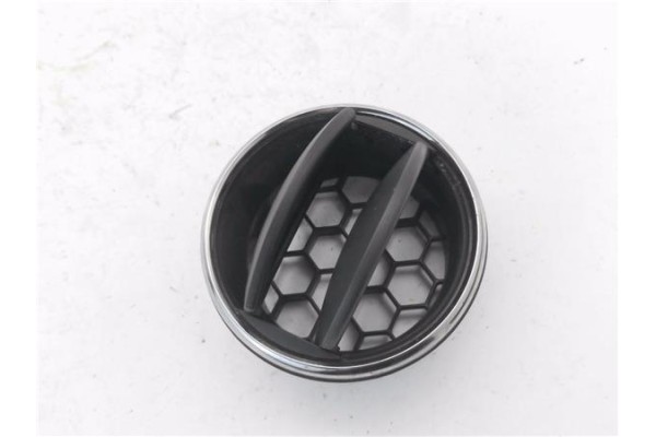 Recambio de rejilla entrada de aire para seat ibiza berlina (6j5) 1.4 stylance / style referencia OEM IAM 6J08191102ZZ  