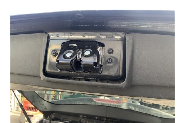 Recambio de cierre electromagnetico porton para jeep compass (mk) 2.0 sport referencia OEM IAM 4589176AC  