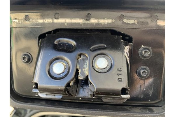 Recambio de cierre electromagnetico porton para jeep compass (mk) 2.0 sport referencia OEM IAM 4589176AC  