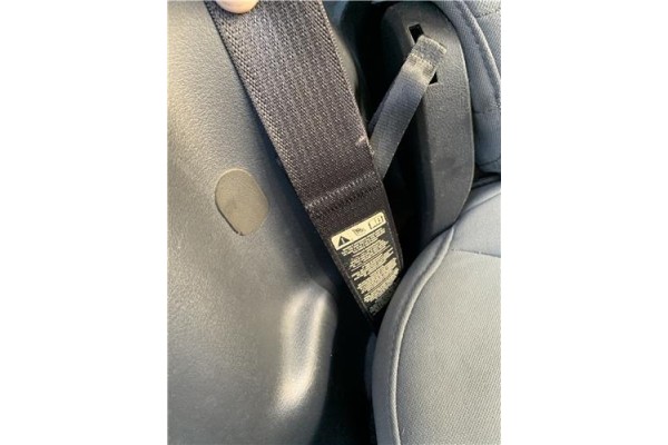 Recambio de cinturon seguridad trasero derecho para jeep compass (mk) 2.0 sport referencia OEM IAM YX40XDVAC  