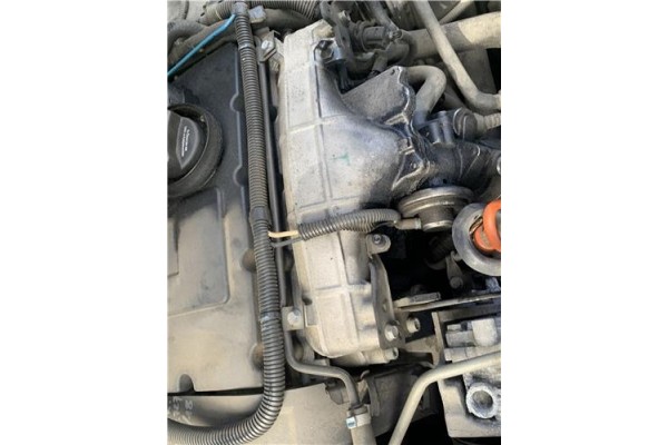 Recambio de colector admision para jeep compass (mk) 2.0 sport referencia OEM IAM 68001461AA  