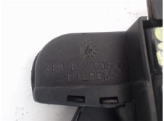 Recambio de cierre electromagnetico porton para seat leon (1m1) 1.9 tdi referencia OEM IAM 3B9827505  