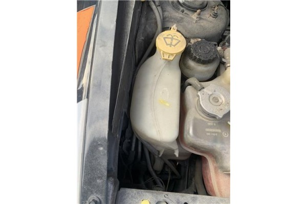 Recambio de deposito limpiaparabrisas para jeep compass (mk) 2.0 sport referencia OEM IAM 5189350AA  