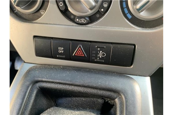 Recambio de interruptor luces emergencia para jeep compass (mk) 2.0 sport referencia OEM IAM 4602724AC  