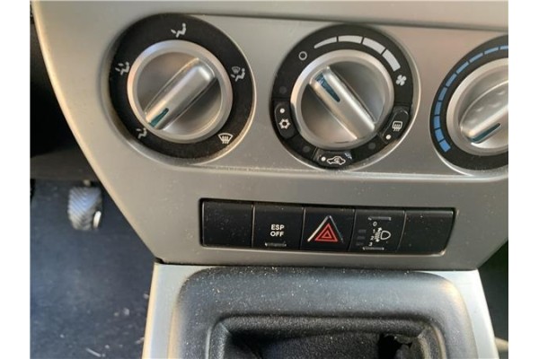 Recambio de interruptor luces emergencia para jeep compass (mk) 2.0 sport referencia OEM IAM 4602724AC  