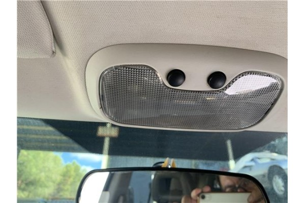 Recambio de luz delantero central techo para jeep compass (mk) 2.0 sport referencia OEM IAM 1AN73DW1AD  