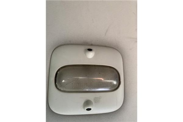 Recambio de luz trasero central techo para jeep compass (mk) 2.0 sport referencia OEM IAM 5183449AA  