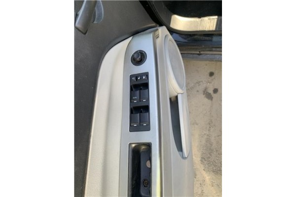 Recambio de mando elevalunas delantero izquierdo para jeep compass (mk) 2.0 sport referencia OEM IAM 56040691AD  