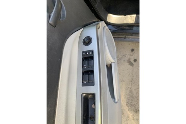 Recambio de mando elevalunas delantero izquierdo para jeep compass (mk) 2.0 sport referencia OEM IAM 56040691AD  