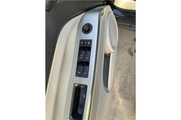 Recambio de mando elevalunas delantero izquierdo para jeep compass (mk) 2.0 sport referencia OEM IAM 56040691AD  