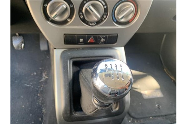 Recambio de palanca de cambio para jeep compass (mk) 2.0 sport referencia OEM IAM 5106041AA  