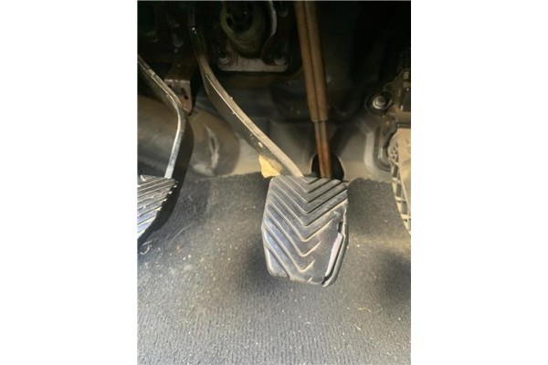 Recambio de pedal freno para jeep compass (mk) 2.0 sport referencia OEM IAM 5105522AF  