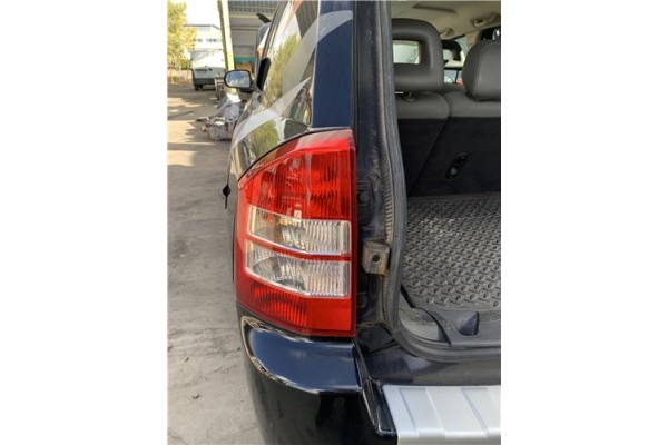 Recambio de piloto trasero izquierdo para jeep compass (mk) 2.0 sport referencia OEM IAM 5303883AA  