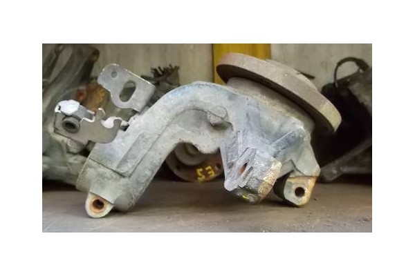 Recambio de mangueta delantero derecha para citroen xsara berlina 1.9 d referencia OEM IAM   
