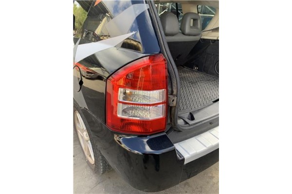 Recambio de piloto trasero izquierdo para jeep compass (mk) 2.0 sport referencia OEM IAM 5303883AA  