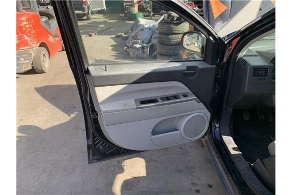 Recambio de puerta delantero izquierda para jeep compass (mk) 2.0 sport referencia OEM IAM 5074945AA  
