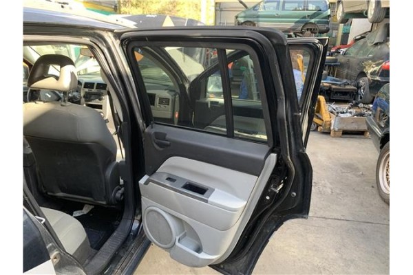 Recambio de puerta trasero derecha para jeep compass (mk) 2.0 sport referencia OEM IAM 5074958AA  