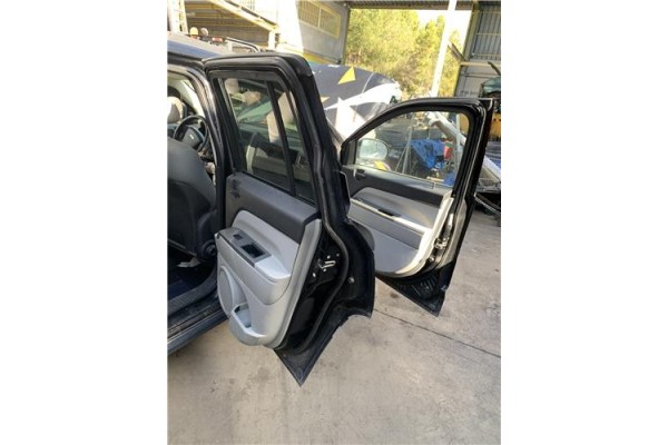 Recambio de puerta trasero derecha para jeep compass (mk) 2.0 sport referencia OEM IAM 5074958AA  