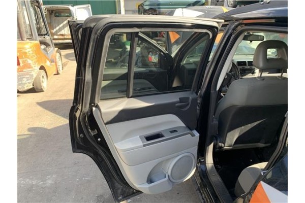 Recambio de puerta trasero izquierda para jeep compass (mk) 2.0 sport referencia OEM IAM 5074959AA  