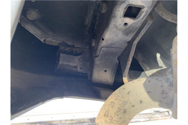 Recambio de refuerzo paragolpes trasero para jeep compass (mk) 2.0 sport referencia OEM IAM 5116052AA  