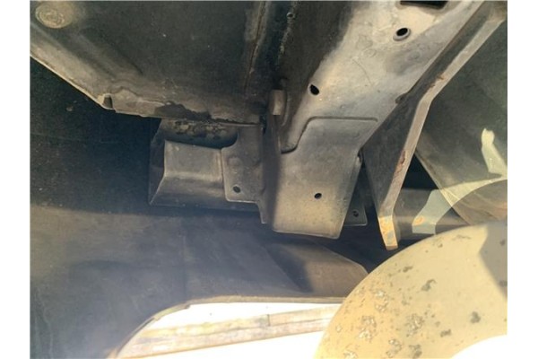 Recambio de refuerzo paragolpes trasero para jeep compass (mk) 2.0 sport referencia OEM IAM 5116052AA  