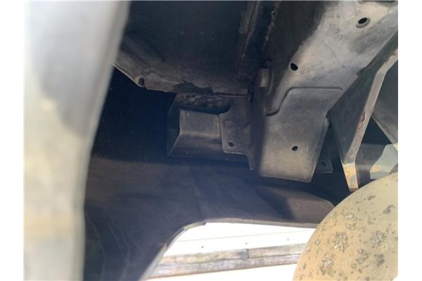 Recambio de refuerzo paragolpes trasero para jeep compass (mk) 2.0 sport referencia OEM IAM 5116052AA  