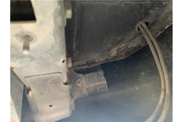 Recambio de refuerzo paragolpes trasero para jeep compass (mk) 2.0 sport referencia OEM IAM 5116052AA  