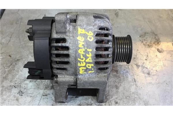 Recambio de alternador para renault megane ii berlina 5p (2002) 1.9 business [1,9 ltr. - 66 kw turbodiesel] referencia OEM IAM T