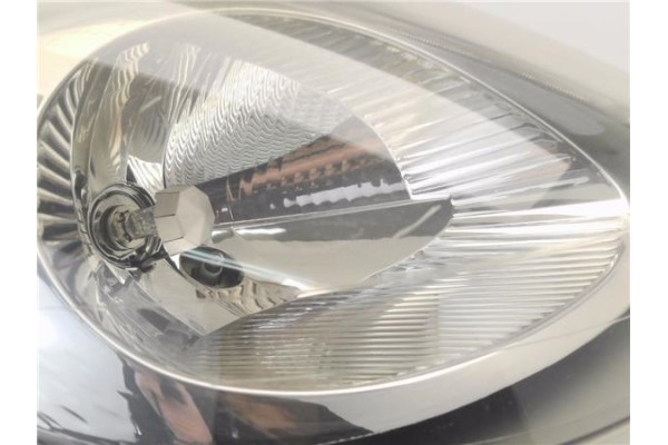 Recambio de faro delantero dcho para nissan primastar furgón (x83) dci 100 referencia OEM IAM 7700311372 91165720 