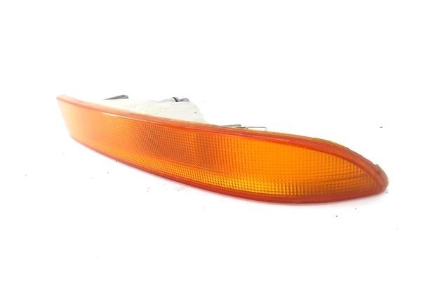 Recambio de intermitente delantero dcho para renault master ii furgón (fd) 2.2 dci 90 referencia OEM IAM 7701044523  