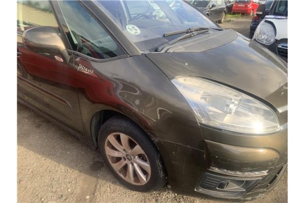 Recambio de aleta delantero derecha para citroen c4 picasso 1.6 hdi referencia OEM IAM 7841X2  