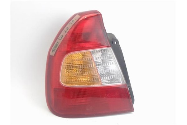 Recambio de piloto trasero izquierdo para hyundai accent (lc) referencia OEM IAM 16392233  