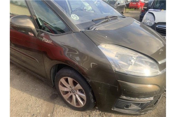 Recambio de aleta delantero derecha para citroen c4 picasso 1.6 hdi referencia OEM IAM 7841X2  