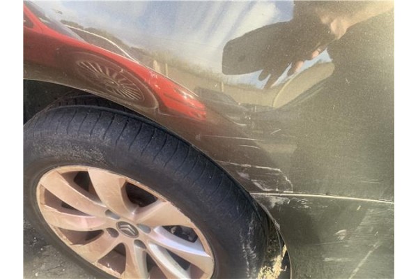 Recambio de aleta delantero derecha para citroen c4 picasso 1.6 hdi referencia OEM IAM 7841X2  