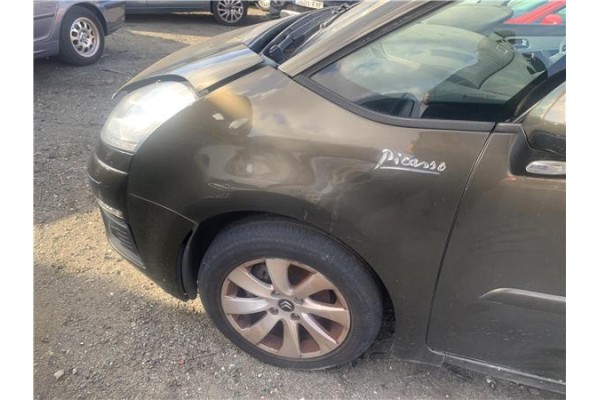 Recambio de aleta delantero izquierda para citroen c4 picasso 1.6 hdi referencia OEM IAM 7840V1  