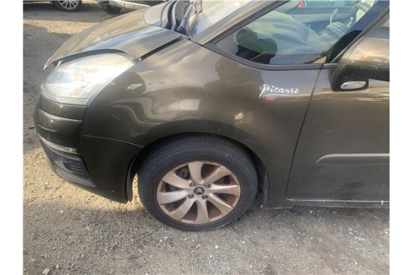 Recambio de aleta delantero izquierda para citroen c4 picasso 1.6 hdi referencia OEM IAM 7840V1  